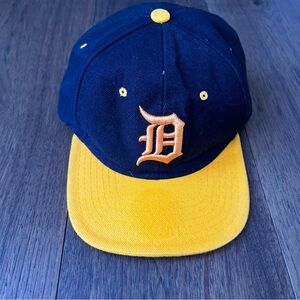 Vintage Detroit Tigers Hat Premium Headwear snapback Navy Orange Brim One Size